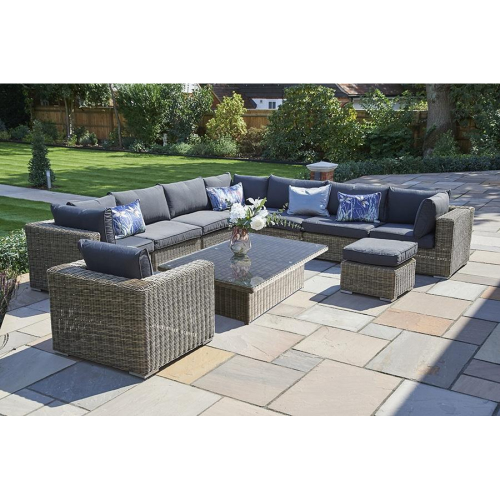 Garden Furniture Sets Haskins : Windsor Rectangular Dining Set