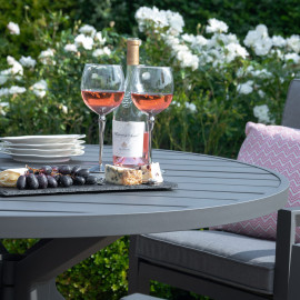 New York 4 Seat Round Dining Set / Grey New York 4 Seat Round Dining Set / Grey