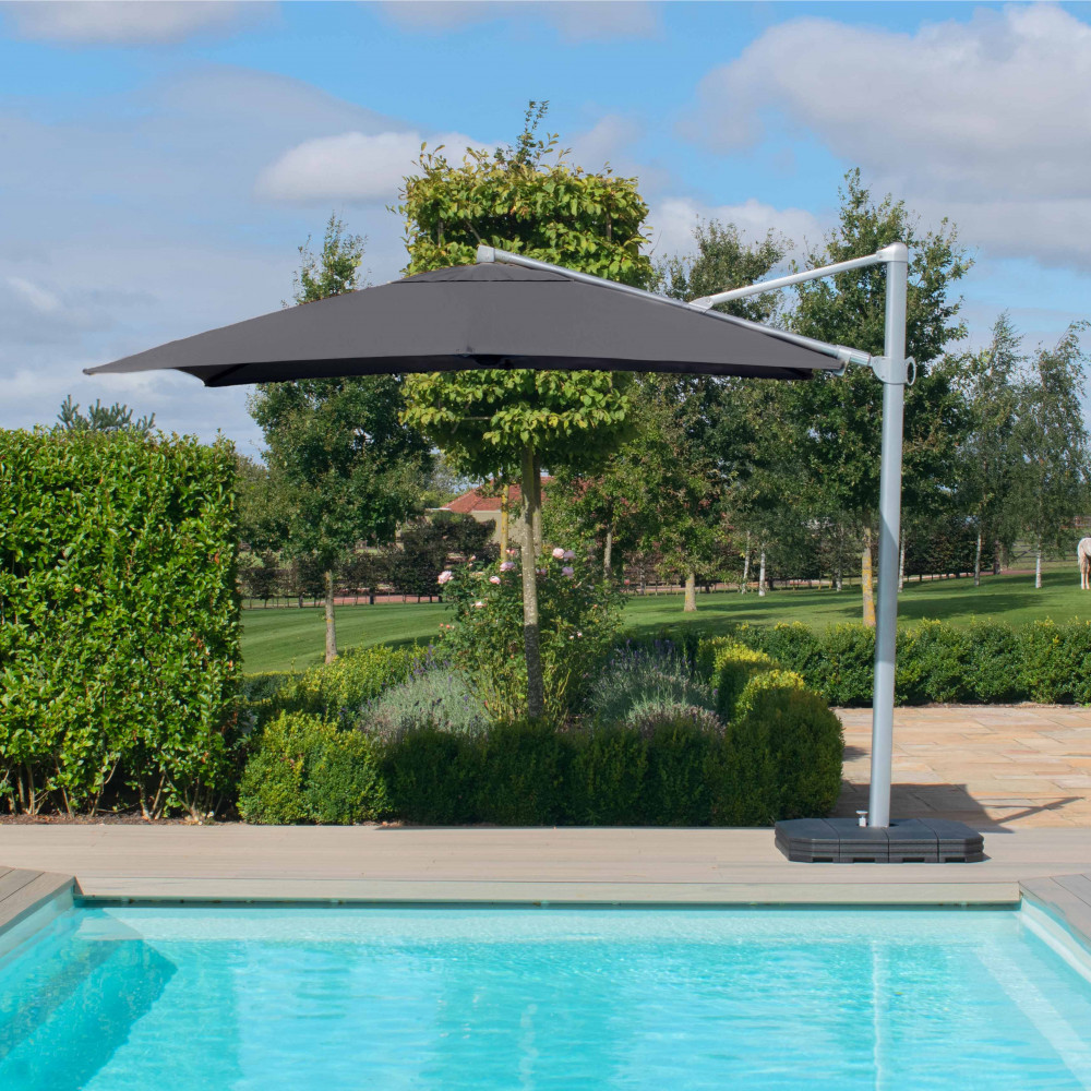 Zeus LED 3x3M Square Cantilever Parasol / Grey Zeus LED 3x3M Square Cantilever Parasol / Grey