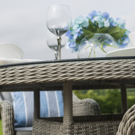 Oxford 4 Seat Round Dining Set with Heritage Chairs Oxford 4 Seat Round Dining Set with Heritage Chairs