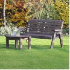 Barrowden Triple Seat with Circular Coffee Table