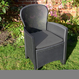 Salerno Square Table with Sicily Chairs in Anthracite